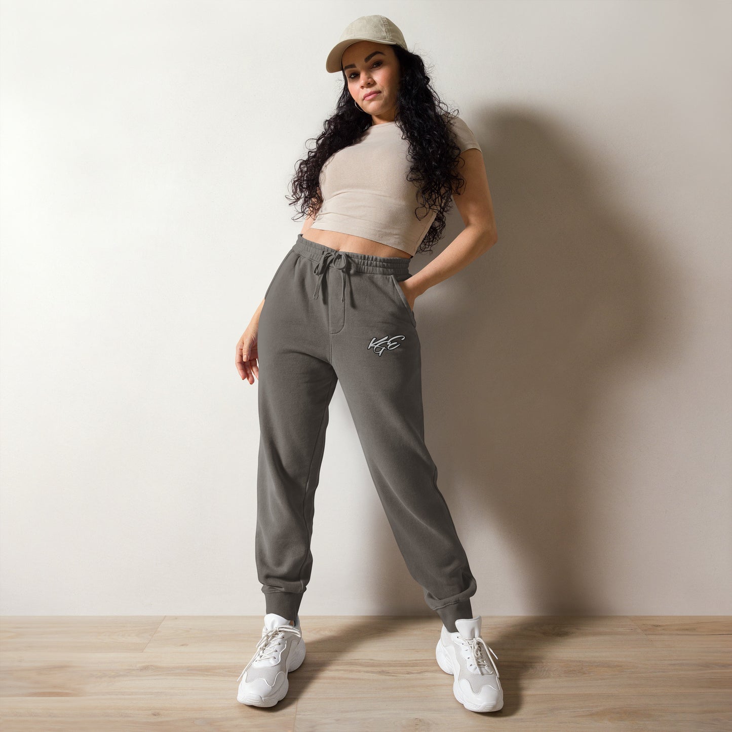 (New) KGE Unltd independent pigment-dyed sweatpants