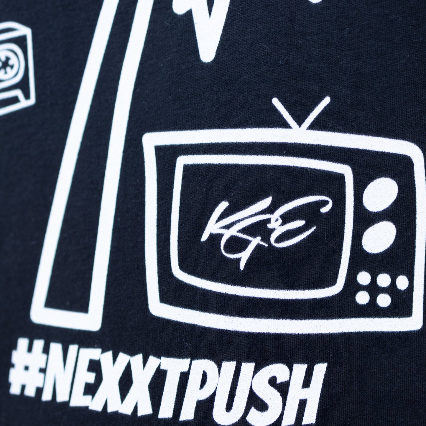 #Nexxtpush 80's Premium Premium Unisex Long Sleeve Tee